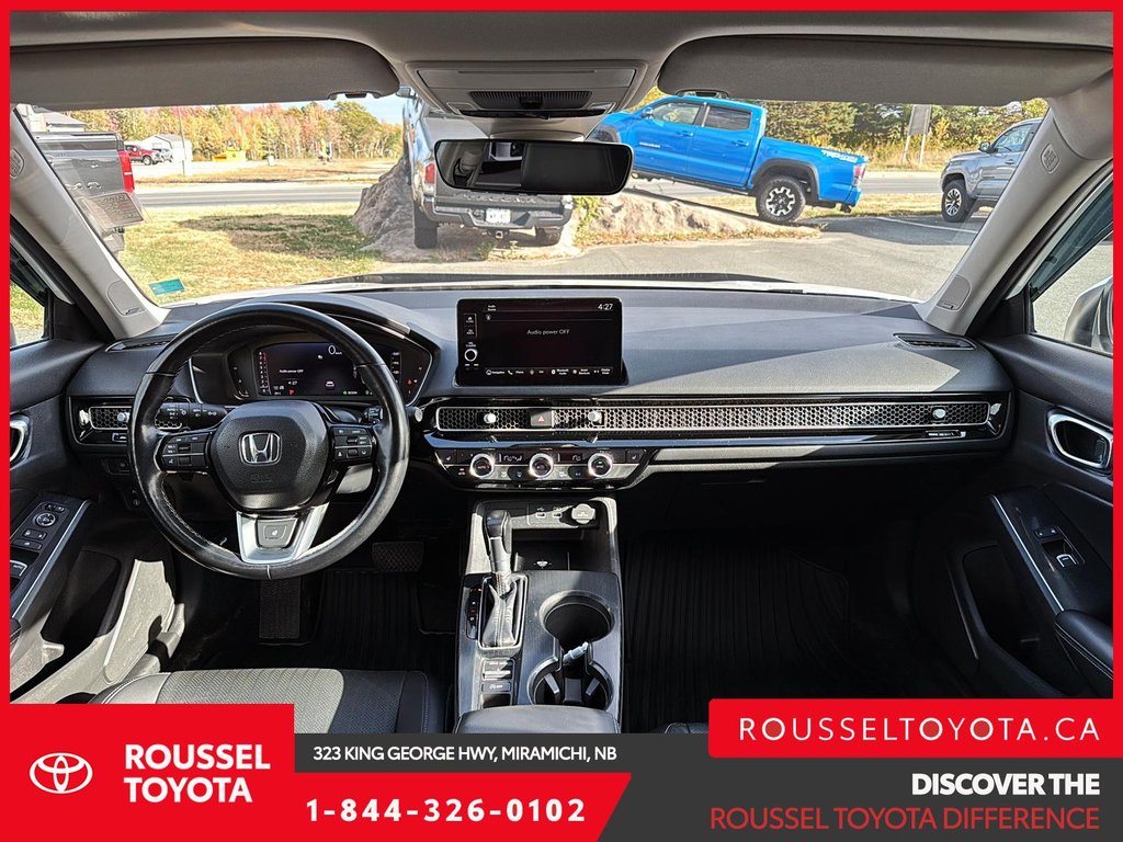 2022 Honda Civic Sedan Touring in Miramichi, New Brunswick - 10 - w1024h768px