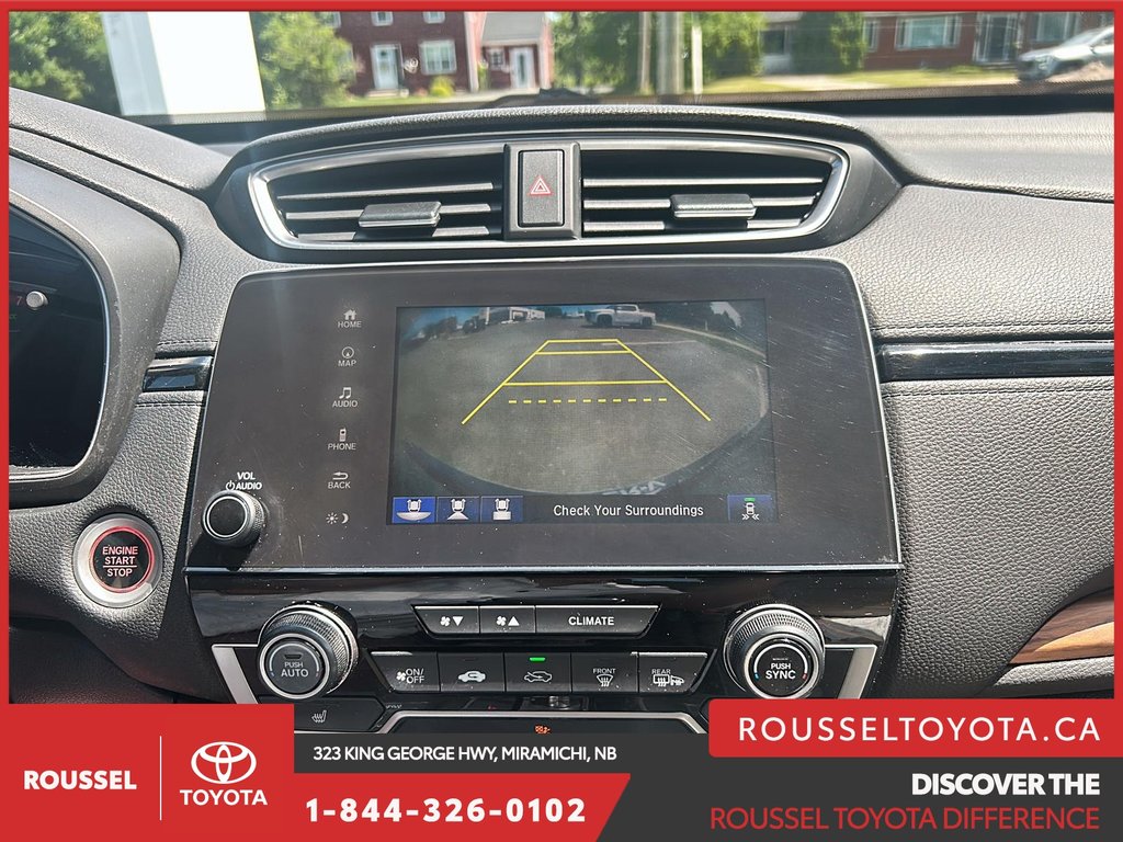 2017 Honda CR-V Touring in Miramichi, New Brunswick - 18 - w1024h768px