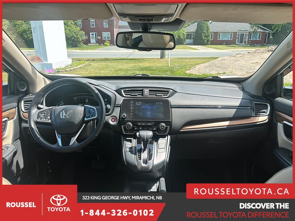 2017 Honda CR-V Touring in Miramichi, New Brunswick - 10 - w1024h768px
