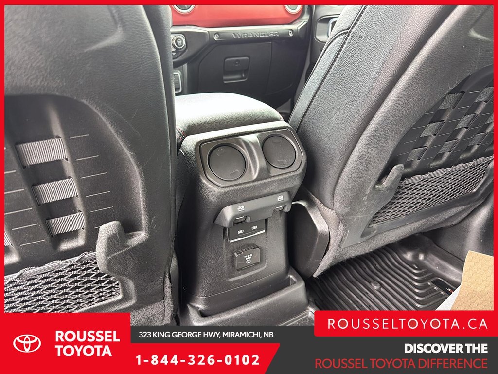 2022 Jeep Wrangler Unlimited Rubicon in Miramichi, New Brunswick - 16 - w1024h768px