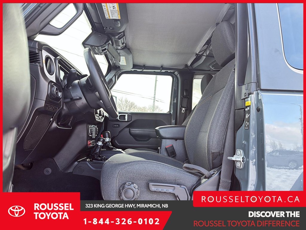 2025 Jeep Wrangler Willys in Miramichi, New Brunswick - 9 - w1024h768px