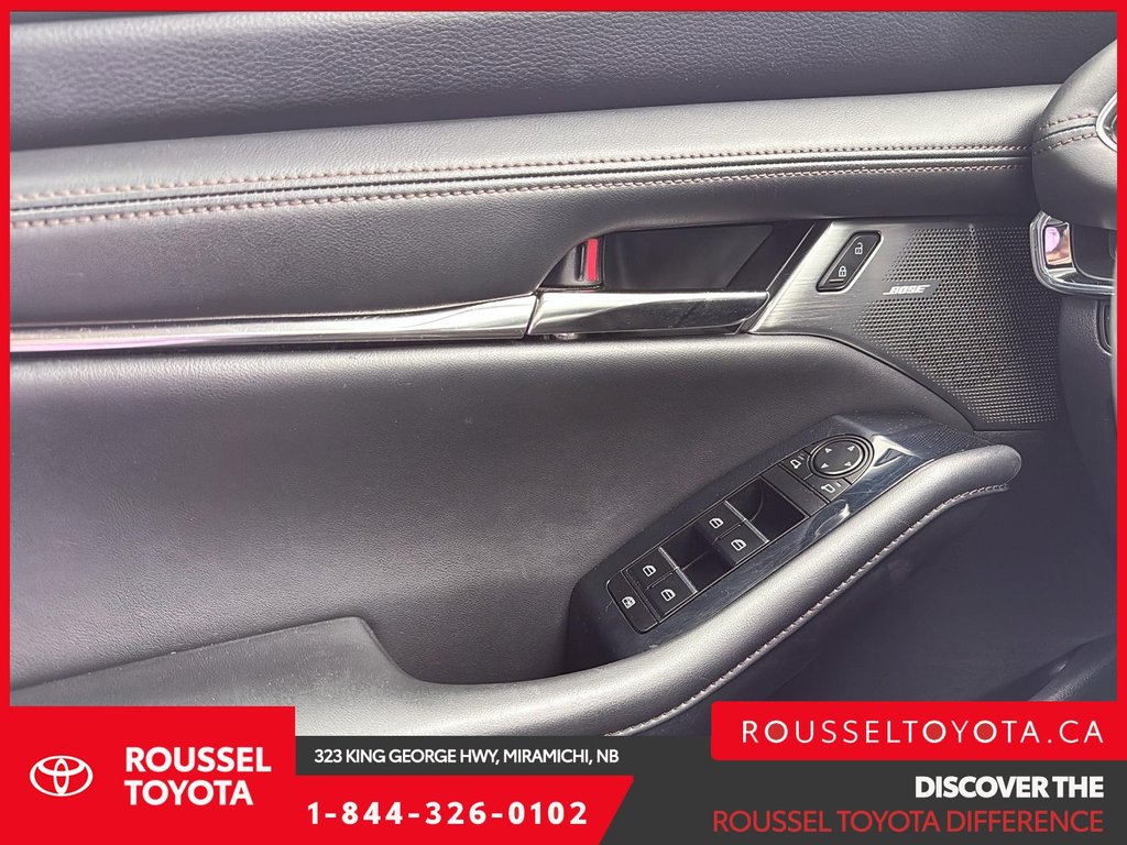 2020 Mazda 3 GT in Miramichi, New Brunswick - 11 - w1024h768px