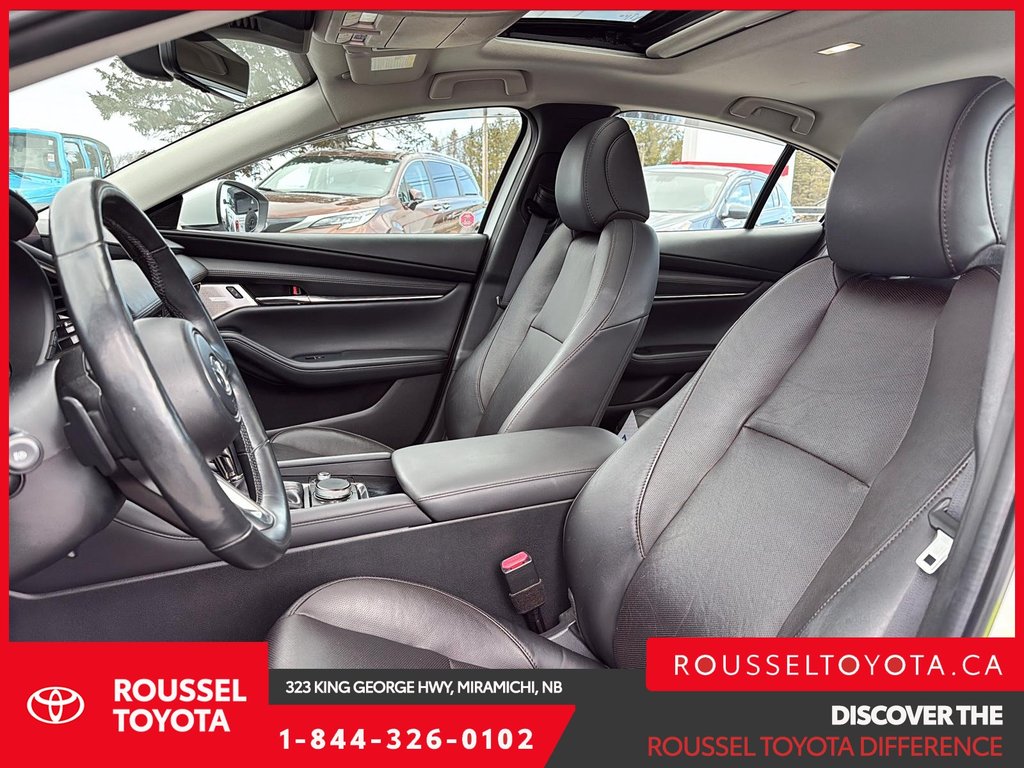 2020 Mazda 3 GT in Miramichi, New Brunswick - 9 - w1024h768px