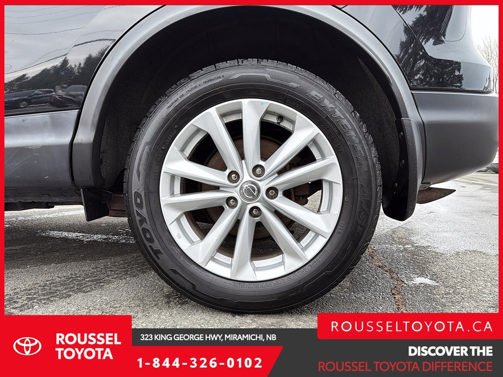 2017 Nissan Qashqai SV-FWD in Miramichi, New Brunswick - 7 - w1024h768px