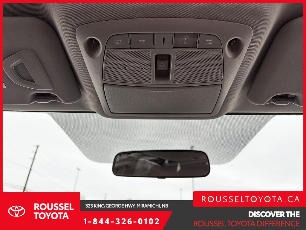 2017 Nissan Qashqai SV-FWD in Miramichi, New Brunswick - 10 - w1024h768px