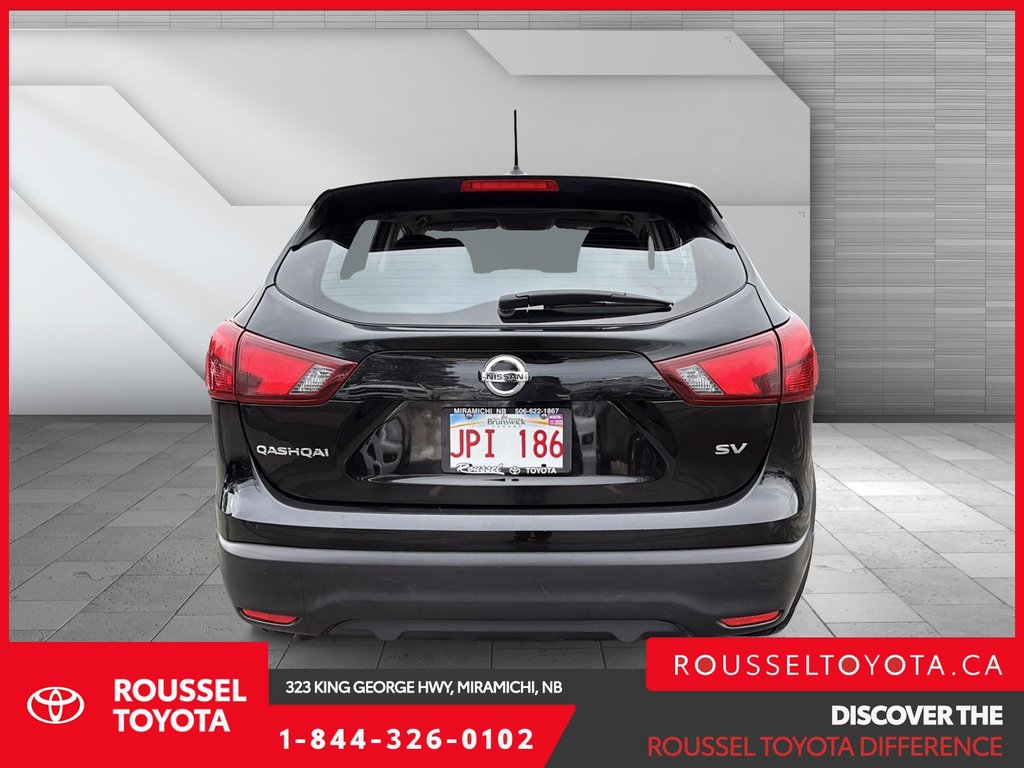 2017 Nissan Qashqai SV-FWD in Miramichi, New Brunswick - 3 - w1024h768px