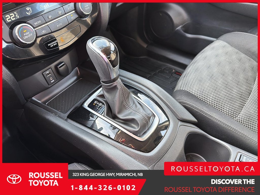 2017 Nissan Qashqai SV in Miramichi, New Brunswick - 15 - w1024h768px