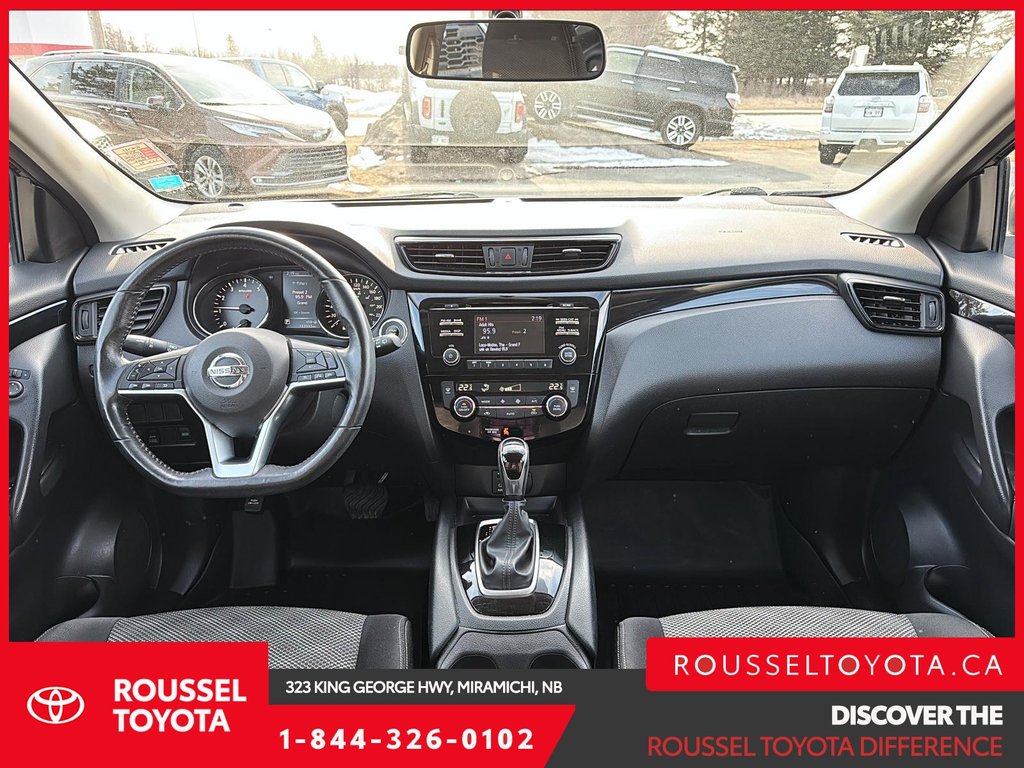 2017 Nissan Qashqai SV in Miramichi, New Brunswick - 10 - w1024h768px