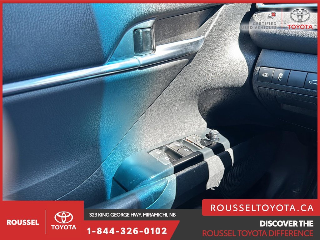 Toyota Camry Hybrid SE 2018 à Miramichi, Nouveau-Brunswick - 11 - w1024h768px