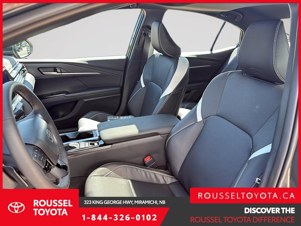 Toyota Camry Hybrid SE Upgrade AWD 2026 à Miramichi, Nouveau-Brunswick - 8 - w1024h768px