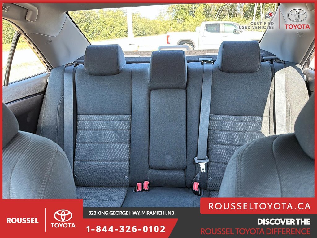 2016 Toyota Camry LE in Miramichi, New Brunswick - 13 - w1024h768px