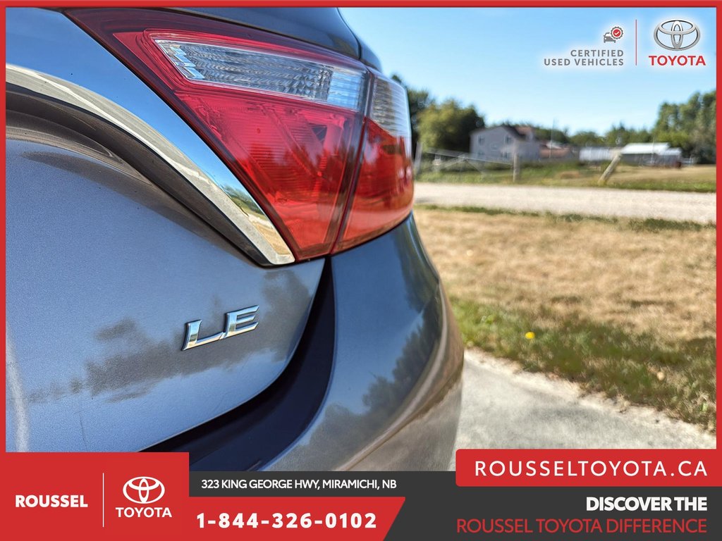 2016 Toyota Camry LE in Miramichi, New Brunswick - 15 - w1024h768px