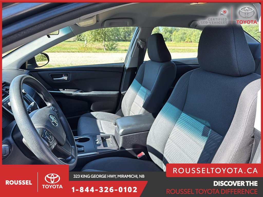 2016 Toyota Camry LE in Miramichi, New Brunswick - 9 - w1024h768px