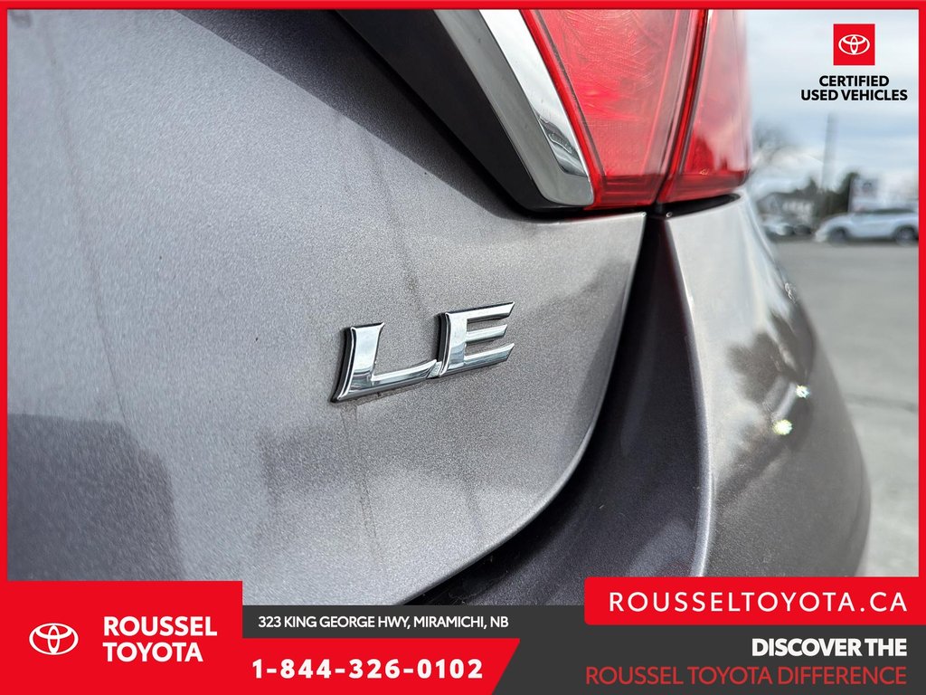 2017 Toyota Camry LE in Miramichi, New Brunswick - 15 - w1024h768px