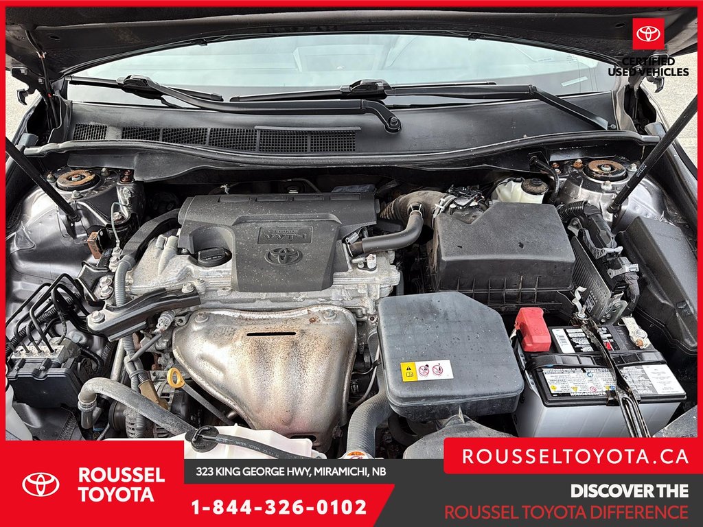 2017 Toyota Camry LE in Miramichi, New Brunswick - 7 - w1024h768px