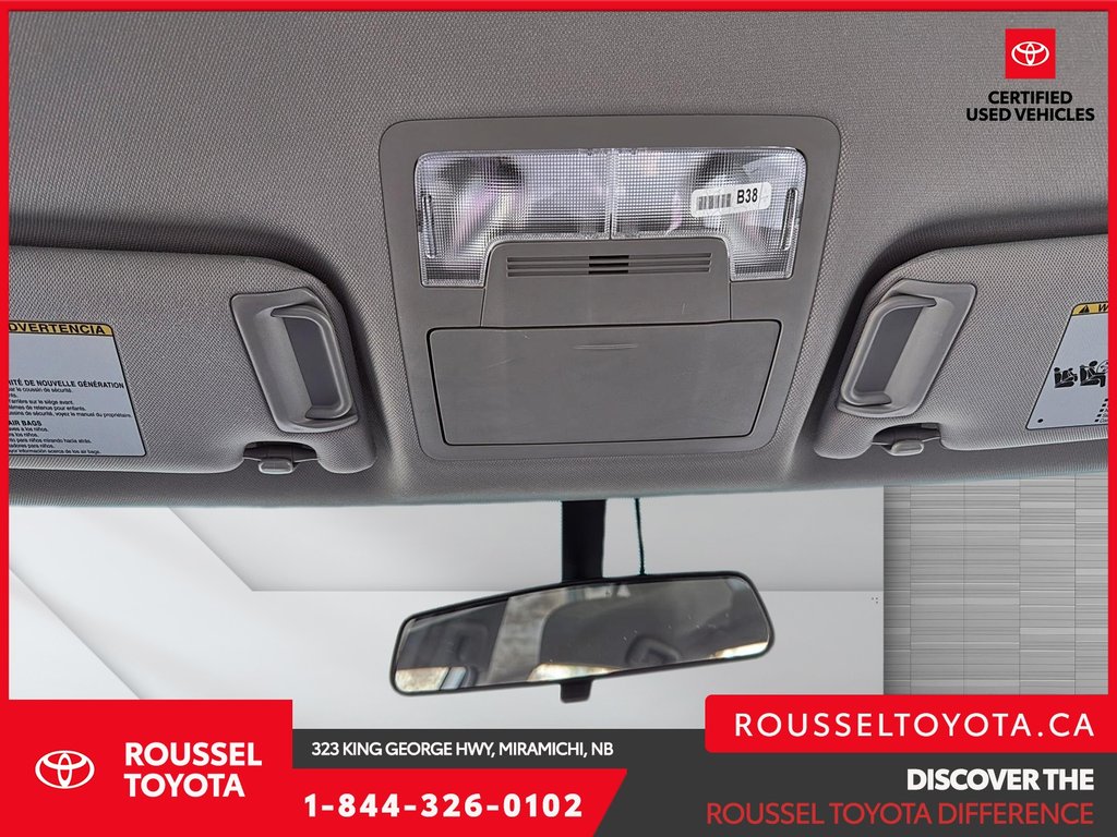 2017 Toyota Camry LE in Miramichi, New Brunswick - 16 - w1024h768px