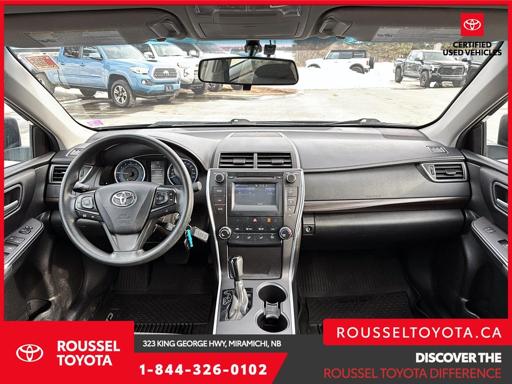 2017 Toyota Camry LE in Miramichi, New Brunswick - 9 - w1024h768px