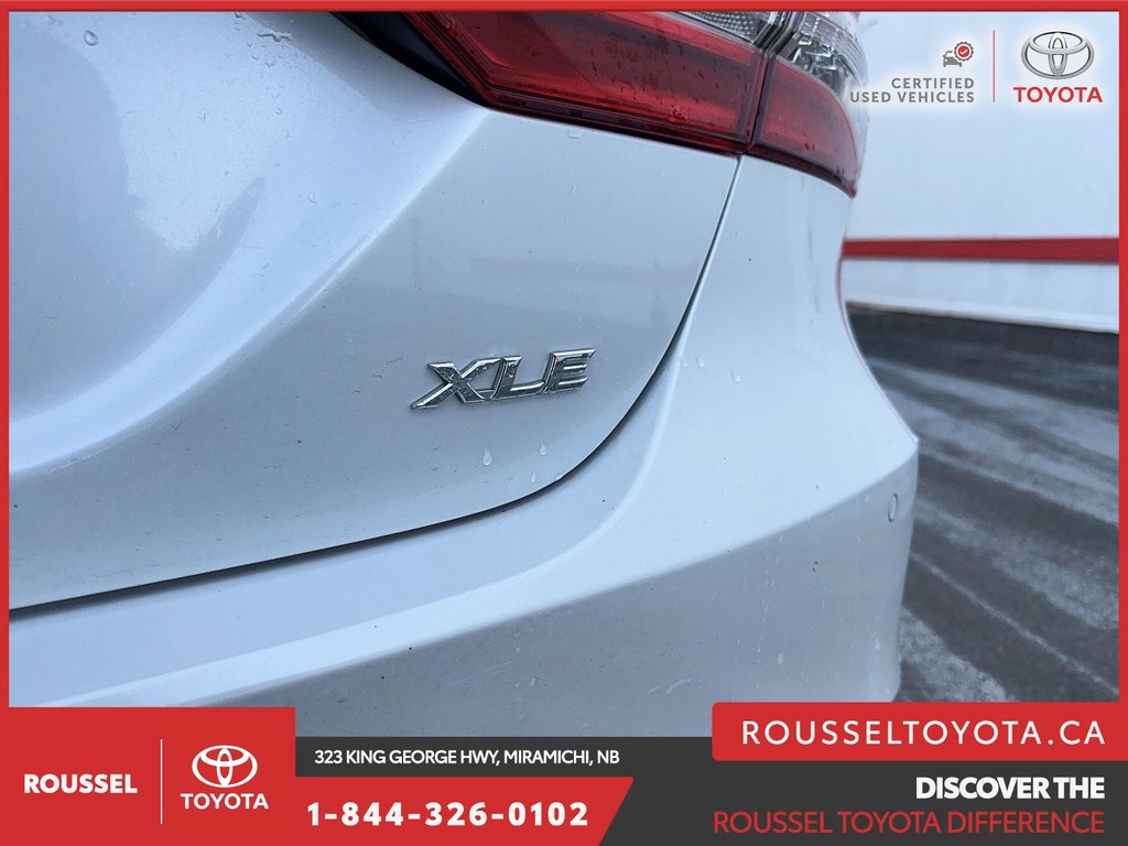 2018  Camry XLE in Miramichi, New Brunswick - 16 - w1024h768px