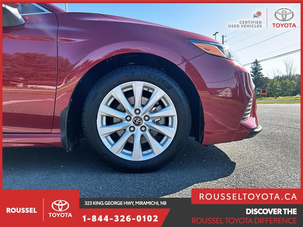 2018 Toyota Camry SE in Miramichi, New Brunswick - 7 - w1024h768px