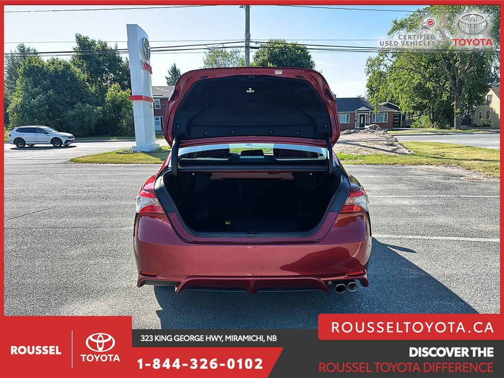 2018 Toyota Camry SE in Miramichi, New Brunswick - 6 - w1024h768px