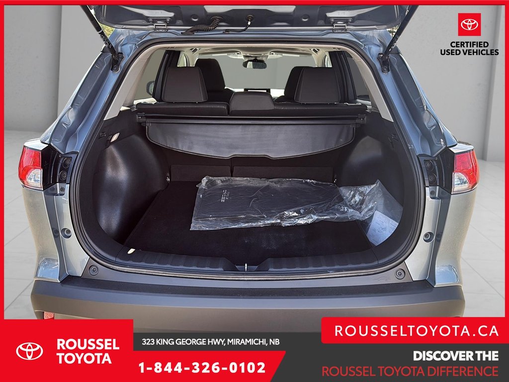 2023 Toyota Corolla Cross LE in Miramichi, New Brunswick - 6 - w1024h768px
