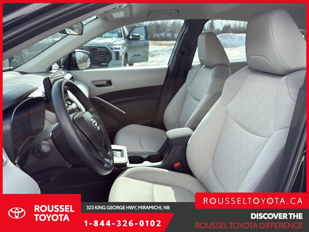 2026 Toyota Corolla Cross L FWD in Miramichi, New Brunswick - 9 - w1024h768px