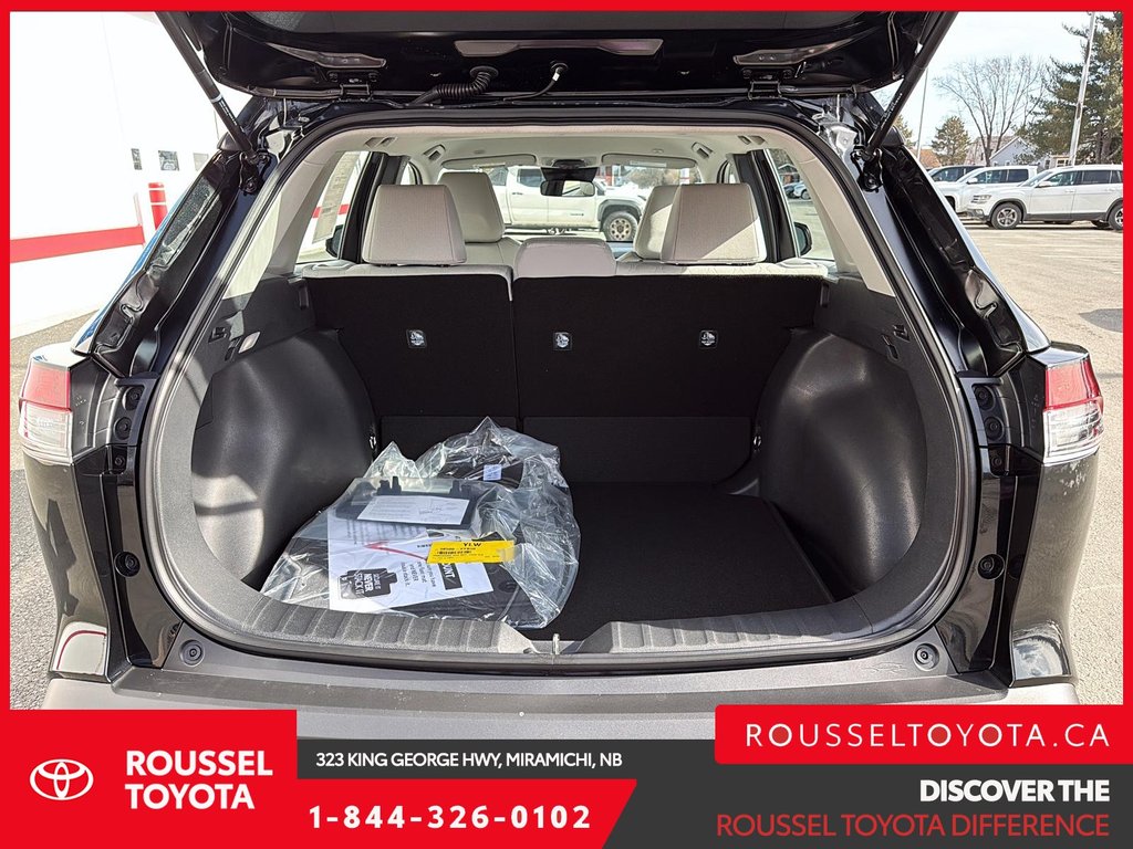 2026 Toyota Corolla Cross L FWD in Miramichi, New Brunswick - 6 - w1024h768px