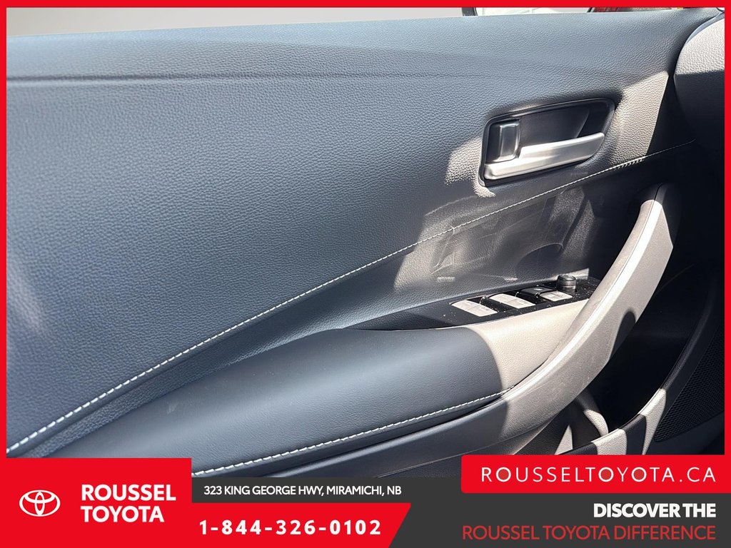 2026 Toyota Corolla Hatchback SE Upgrade in Miramichi, New Brunswick - 11 - w1024h768px