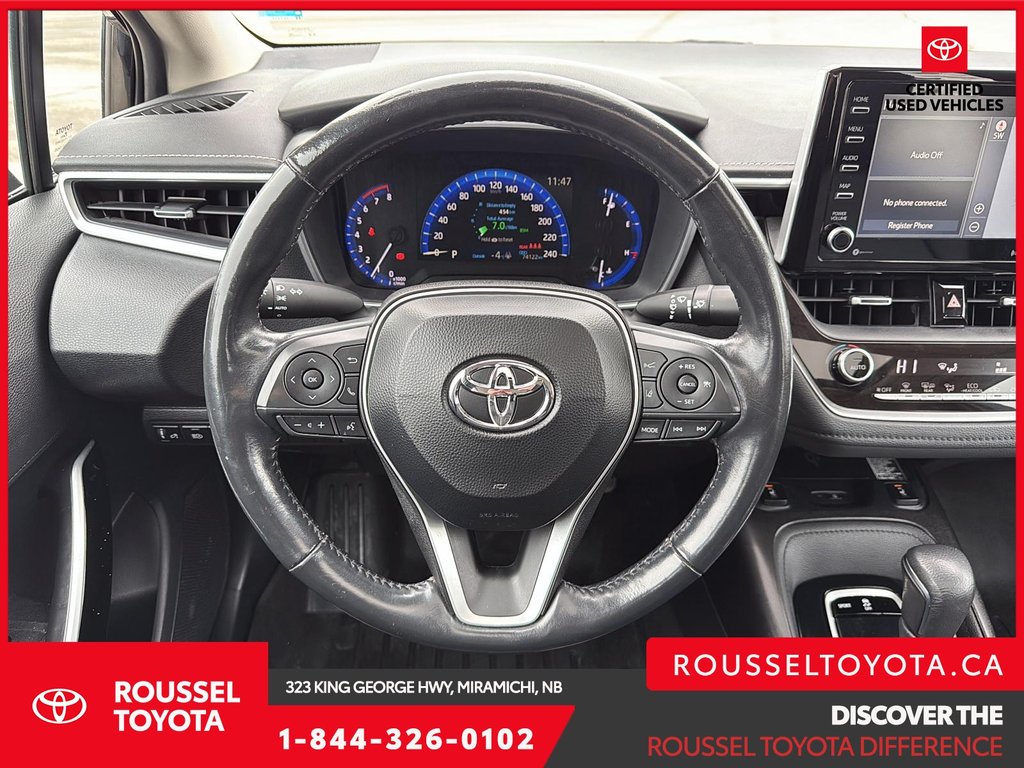 2020 Toyota Corolla XLE in Miramichi, New Brunswick - 12 - w1024h768px