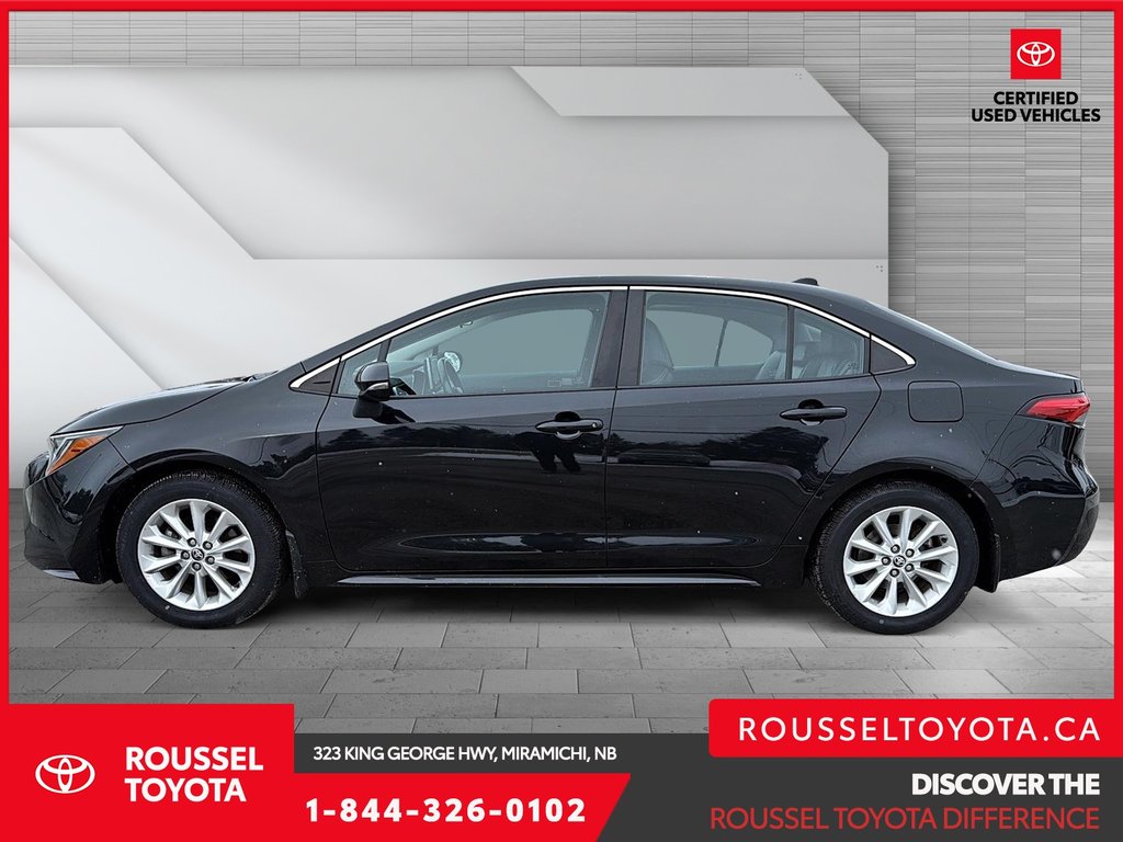 2020 Toyota Corolla XLE in Miramichi, New Brunswick - 5 - w1024h768px