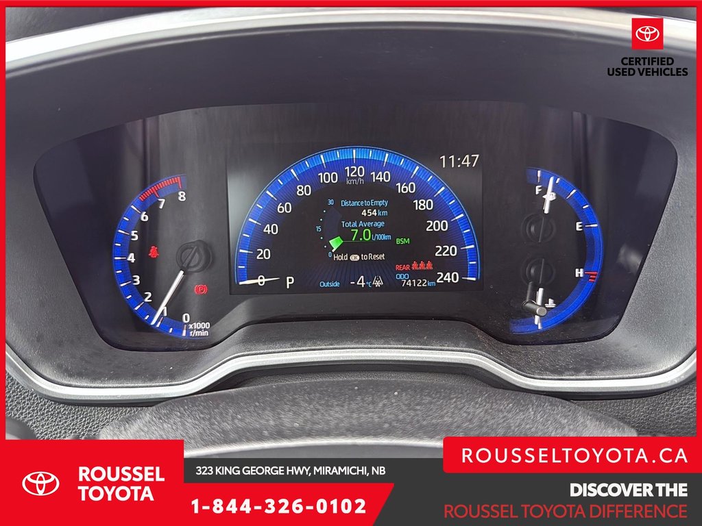 2020 Toyota Corolla XLE in Miramichi, New Brunswick - 13 - w1024h768px