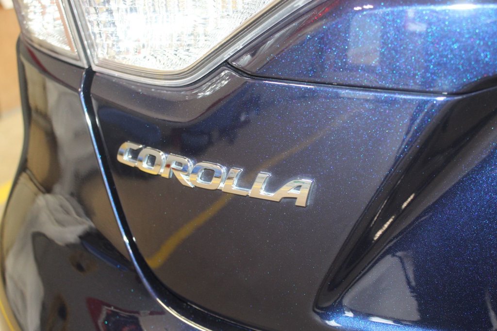 2021  Corolla Hybrid in Miramichi, New Brunswick - 6 - w1024h768px
