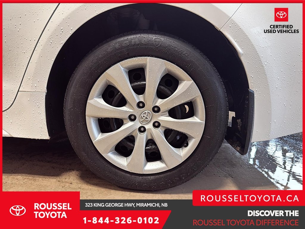 2021 Toyota Corolla LE in Miramichi, New Brunswick - 7 - w1024h768px