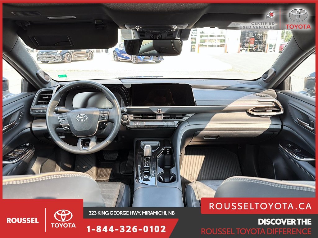 2025 Toyota Crown Signia Limited in Miramichi, New Brunswick - 10 - w1024h768px