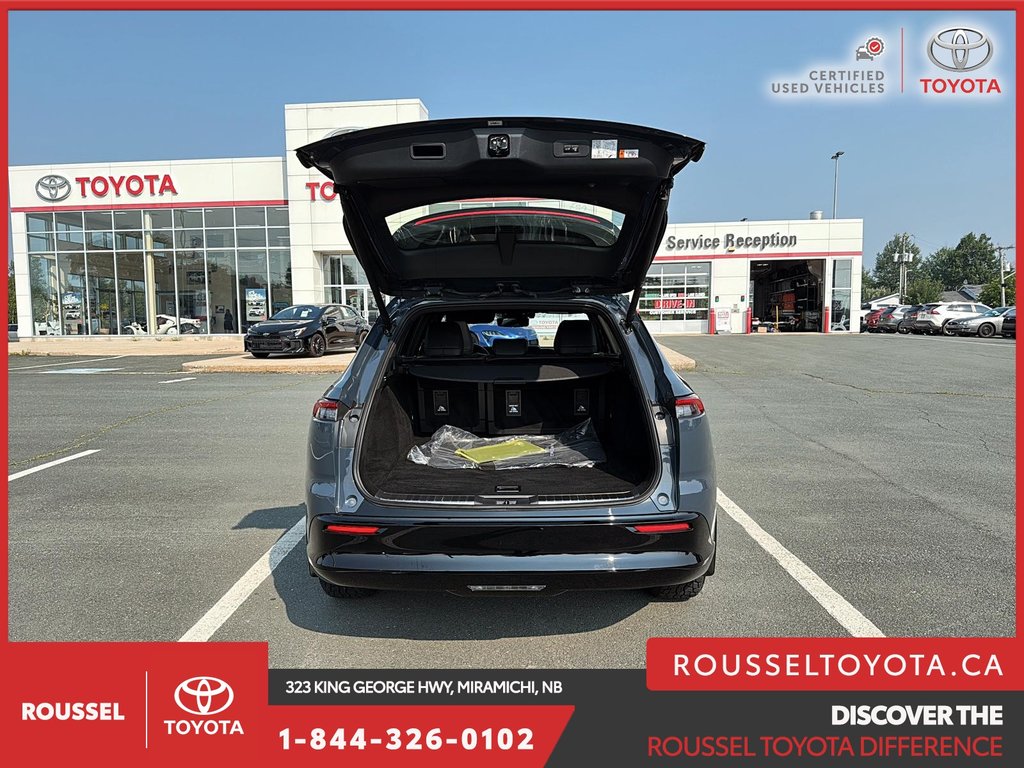 2025 Toyota Crown Signia Limited in Miramichi, New Brunswick - 6 - w1024h768px