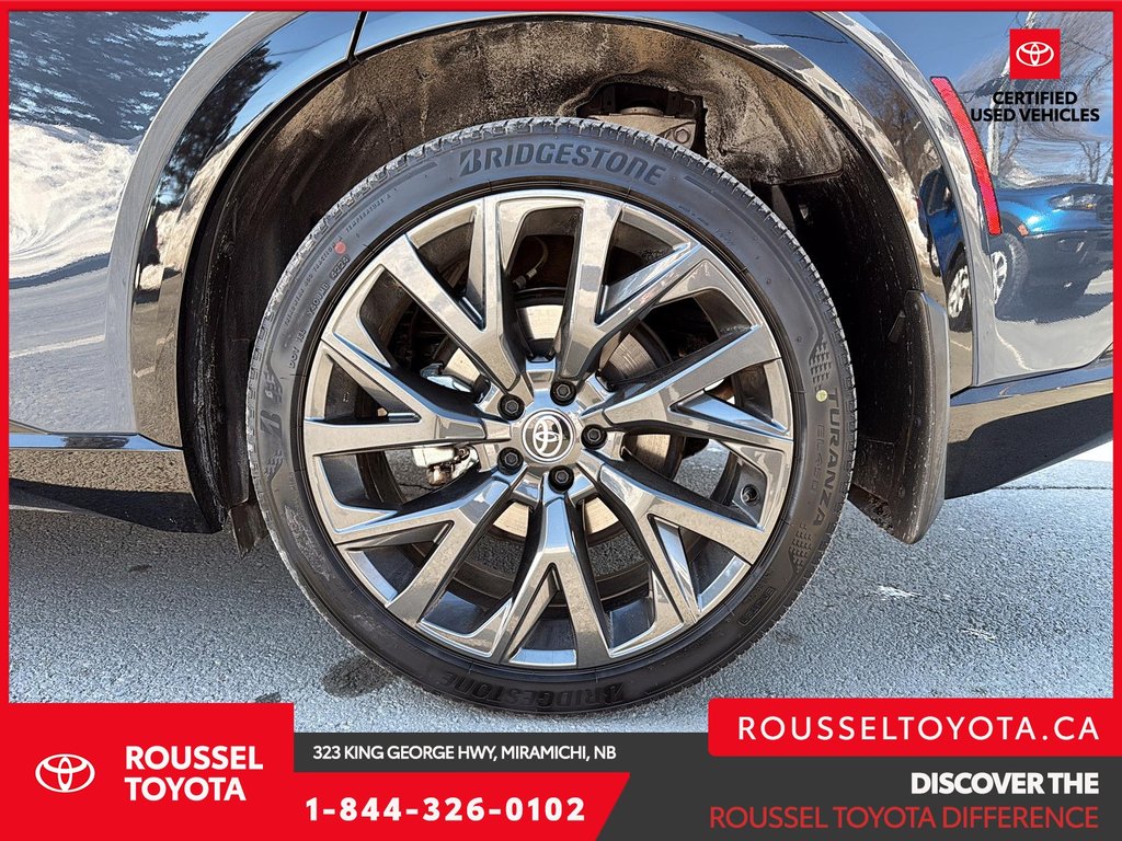 2025 Toyota Crown Signia Limited in Miramichi, New Brunswick - 7 - w1024h768px