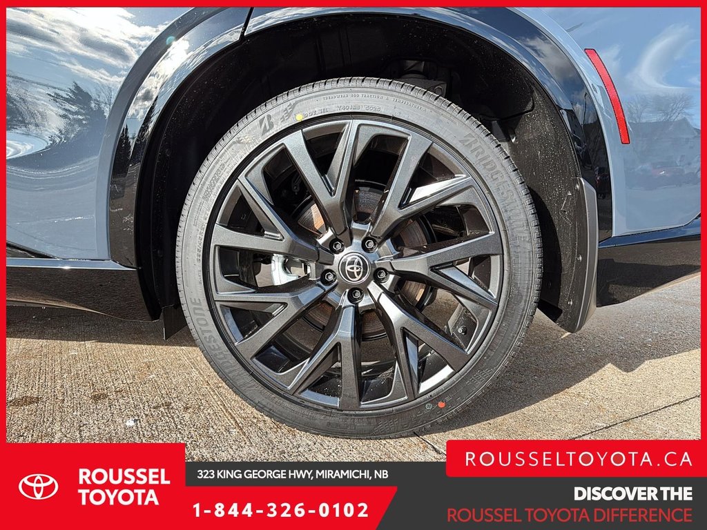 2026 Toyota Crown Signia Limited in Miramichi, New Brunswick - 6 - w1024h768px