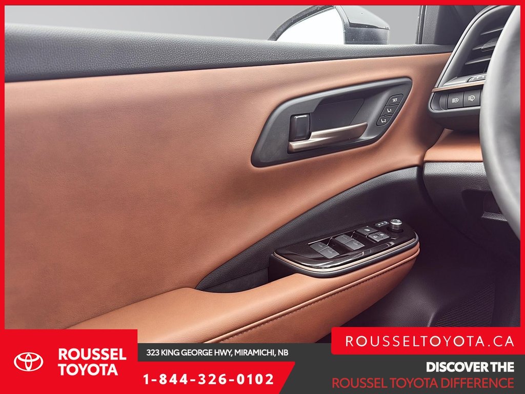 2026 Toyota Crown Signia Limited in Miramichi, New Brunswick - 11 - w1024h768px