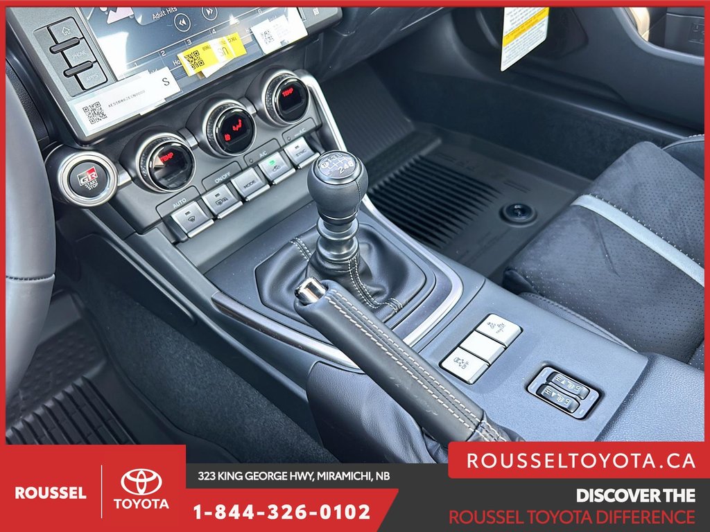 2025 Toyota GR86 Premium MT in Miramichi, New Brunswick - 15 - w1024h768px