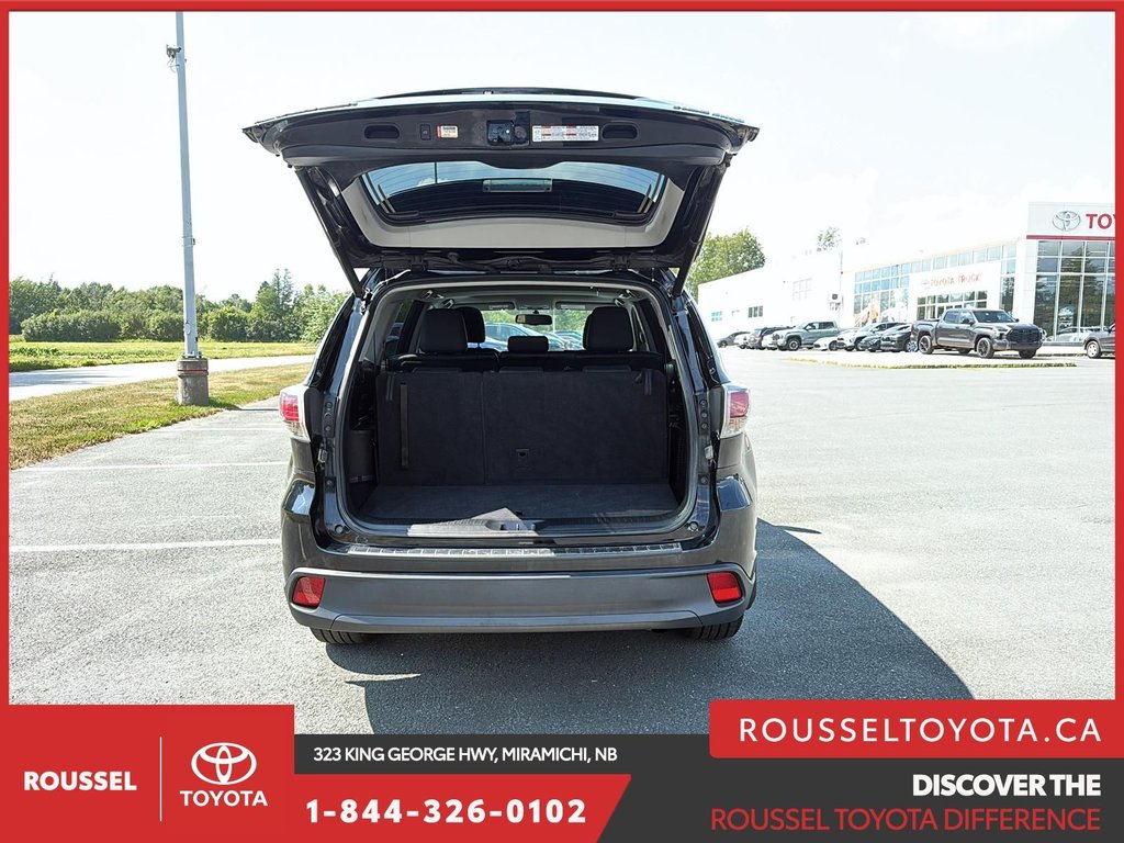 2015 Toyota Highlander XLE in Miramichi, New Brunswick - 6 - w1024h768px