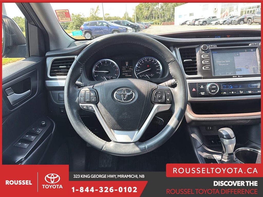 2015 Toyota Highlander XLE in Miramichi, New Brunswick - 11 - w1024h768px