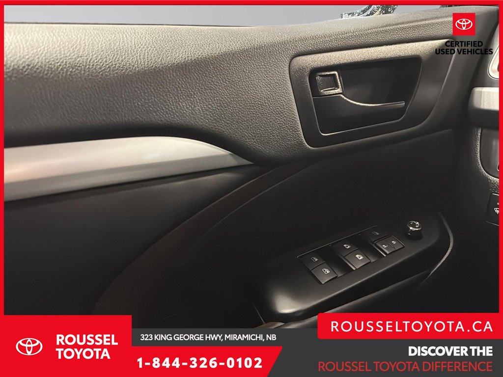 Toyota Highlander LE 2019 à Miramichi, Nouveau-Brunswick - 11 - w1024h768px