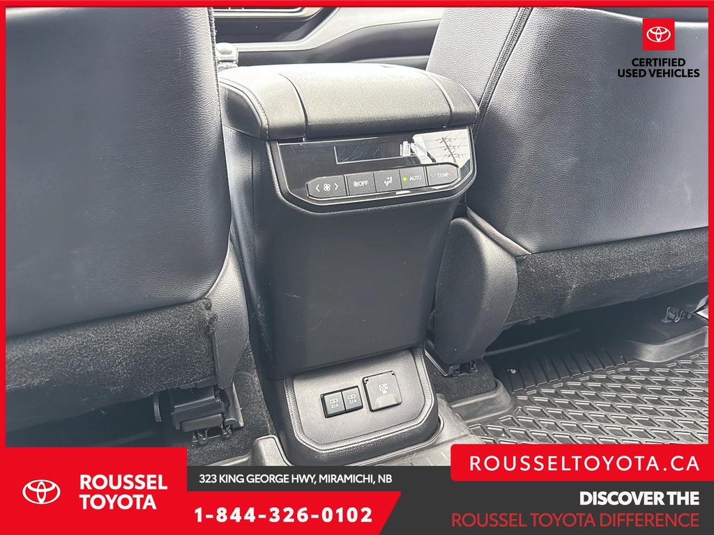 2020 Toyota Highlander Limited in Miramichi, New Brunswick - 16 - w1024h768px
