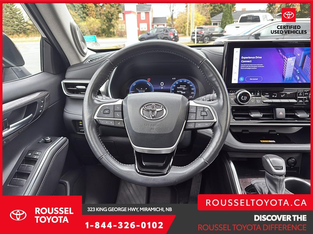 Toyota Highlander Hybrid Platinum 2023 à Miramichi, Nouveau-Brunswick - 12 - w1024h768px