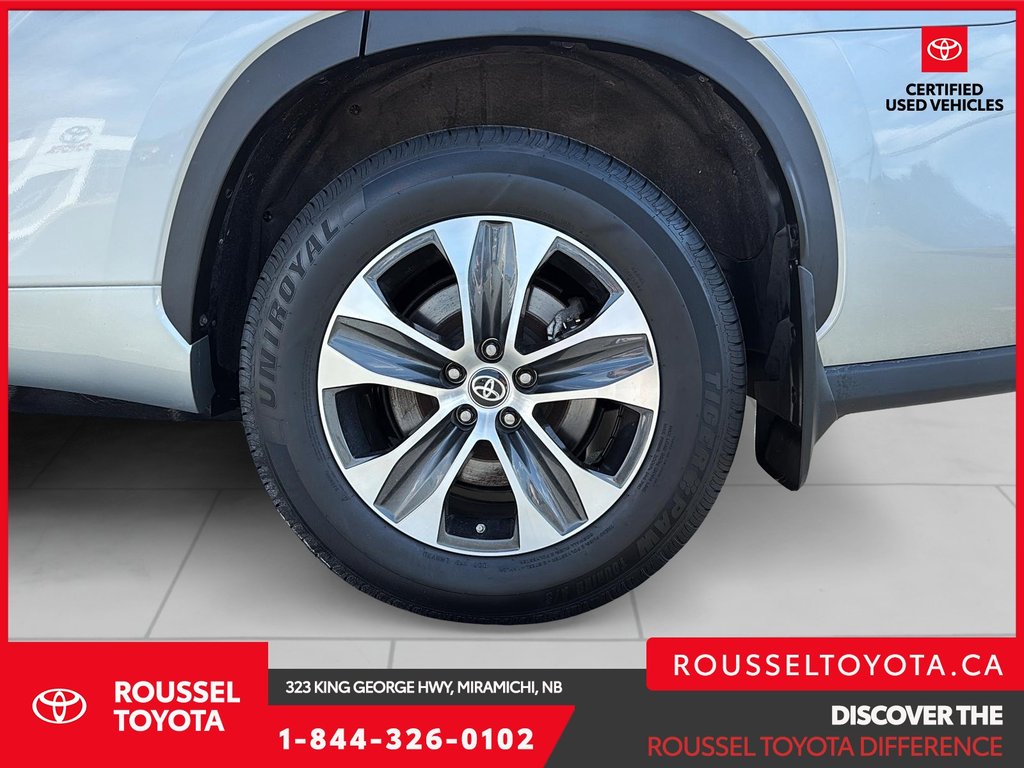 2024 Toyota Highlander XLE in Miramichi, New Brunswick - 7 - w1024h768px