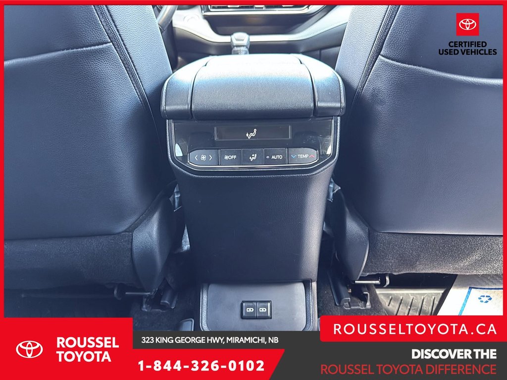 2024 Toyota Highlander XLE in Miramichi, New Brunswick - 16 - w1024h768px