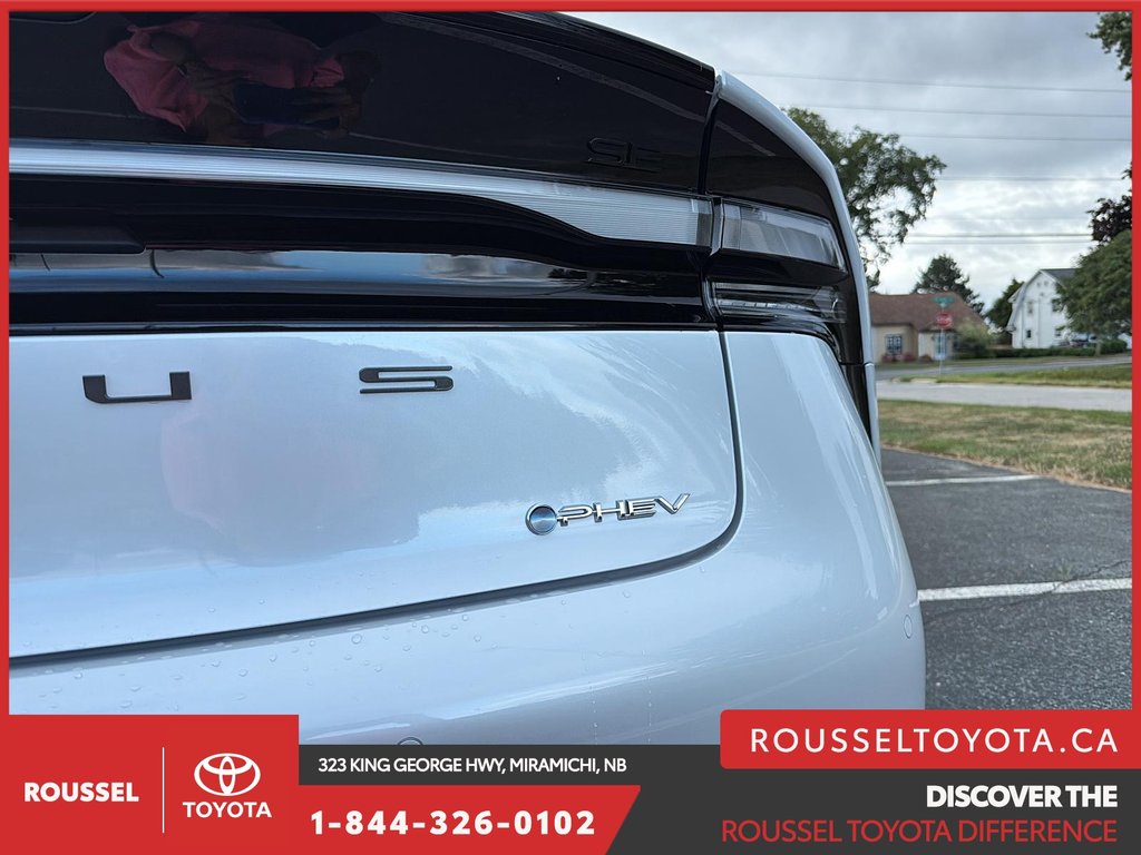 2025 Toyota Prius Plug-in Hybrid SE in Miramichi, New Brunswick - 16 - w1024h768px