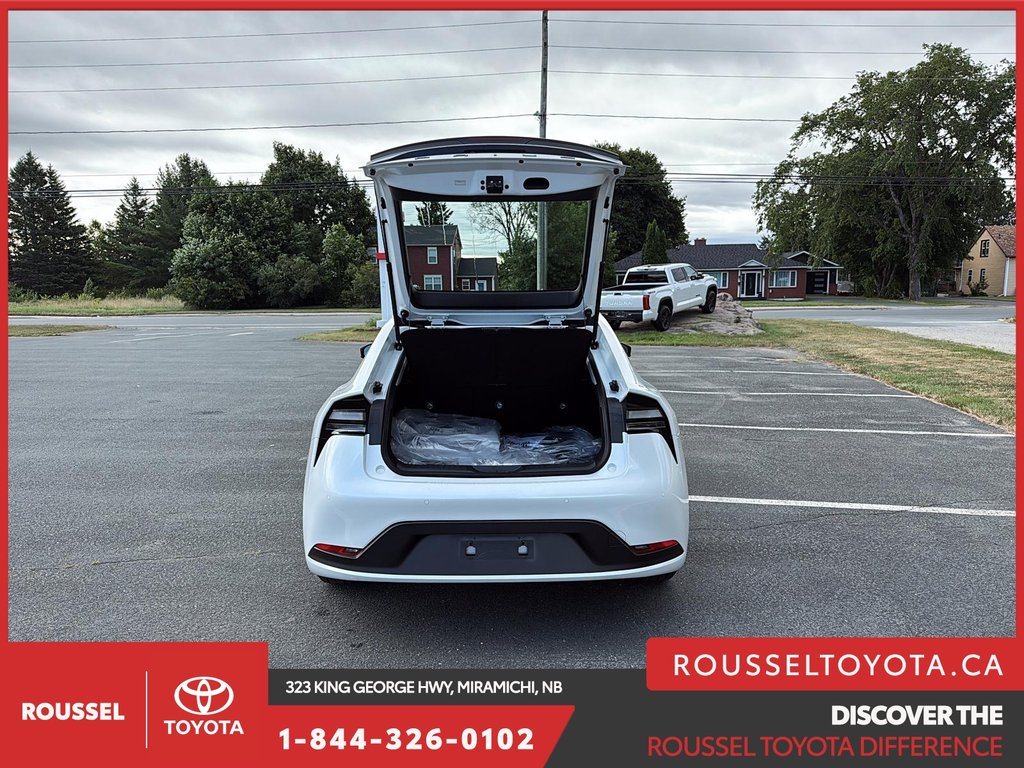 2025 Toyota Prius Plug-in Hybrid SE in Miramichi, New Brunswick - 6 - w1024h768px