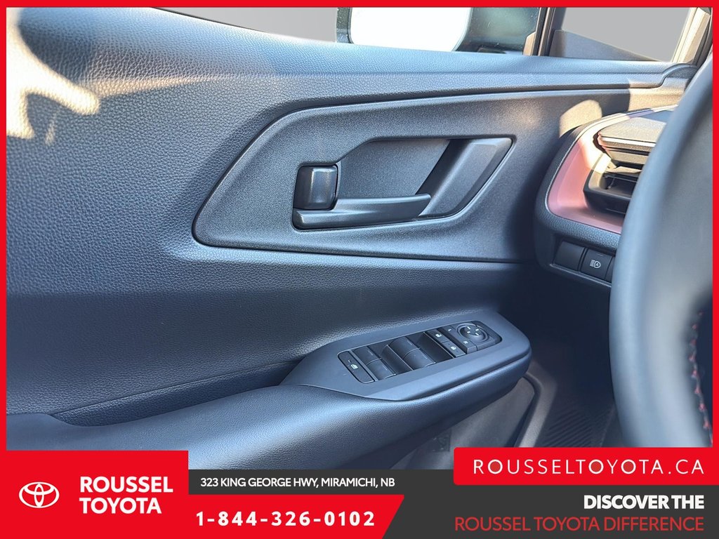 2026 Toyota Prius Plug-in Hybrid SE in Miramichi, New Brunswick - 11 - w1024h768px