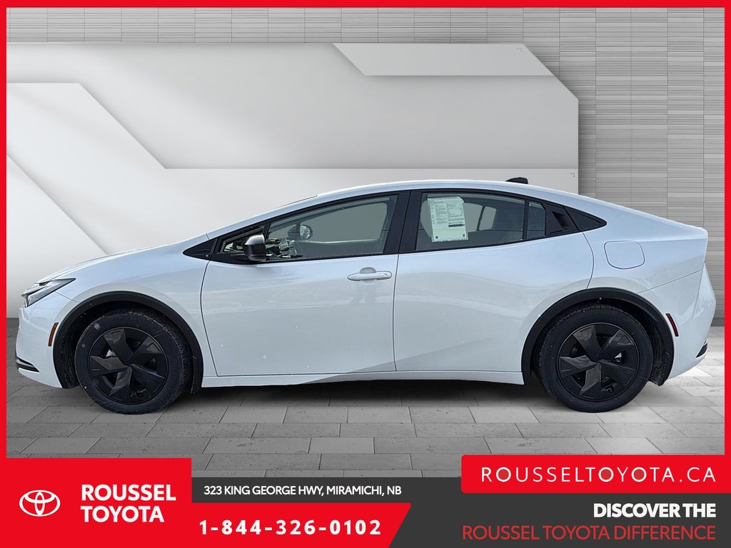 2026 Toyota Prius Plug-in Hybrid SE in Miramichi, New Brunswick - 5 - w1024h768px